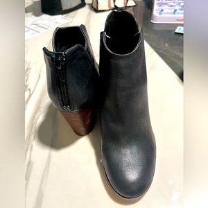 Gianni Bini Black Block Heel Booties, Womens, 7